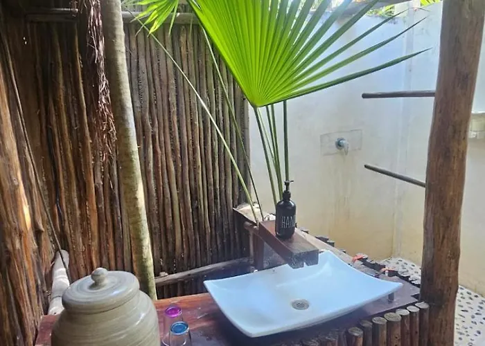 Eco.banitas Hotel 3*