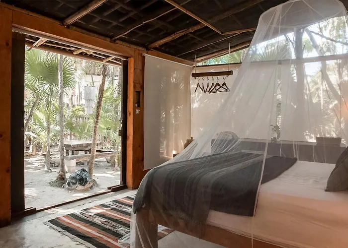 Eco.banitas Hotel 3*